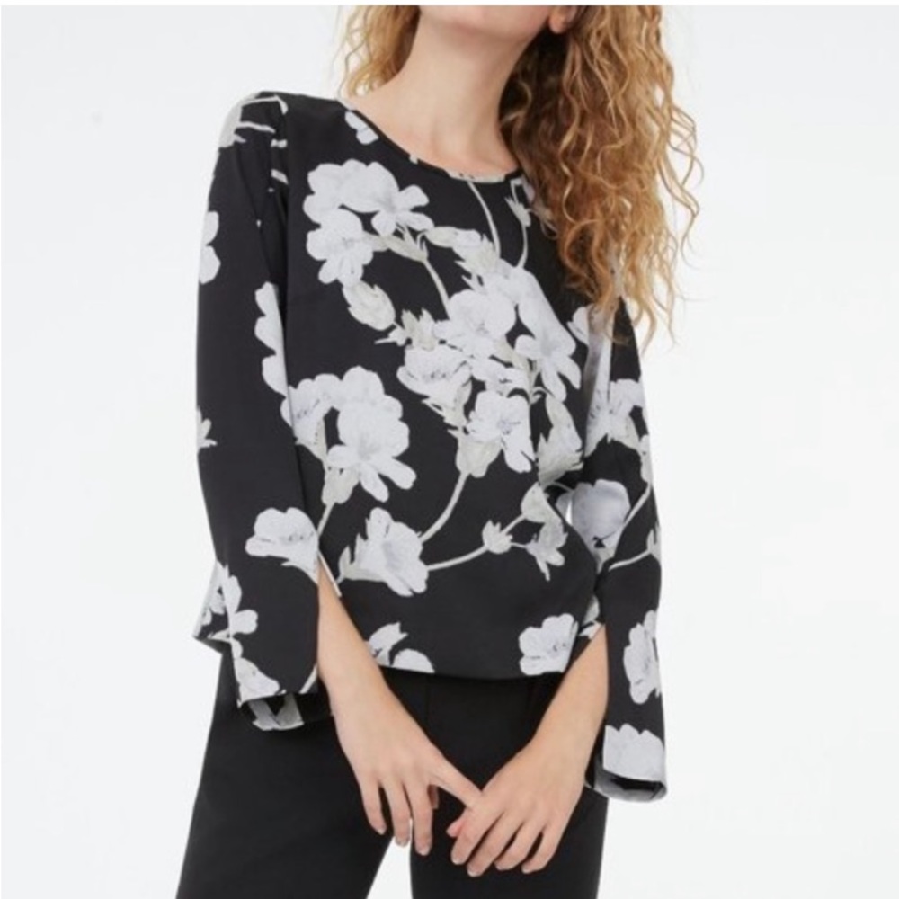 CLUB MONACO Satin Blouse L Black White Floral Print Top Long Flare Sleeve